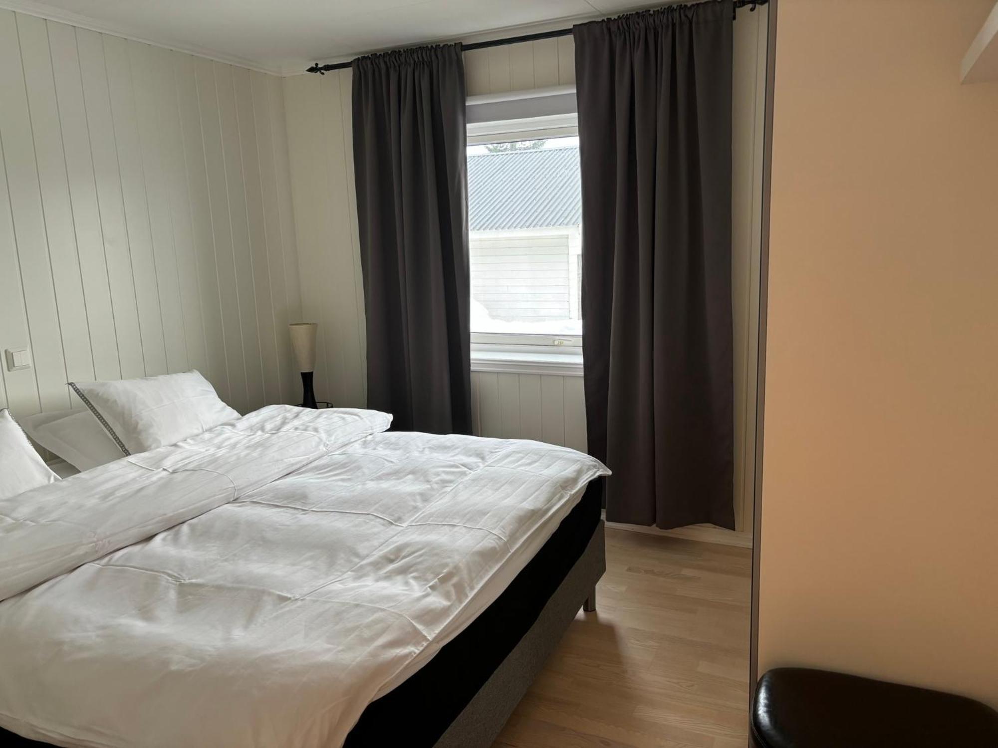 Sentral 4-Roms Leilighet I Trollbakken Tromso Exterior photo